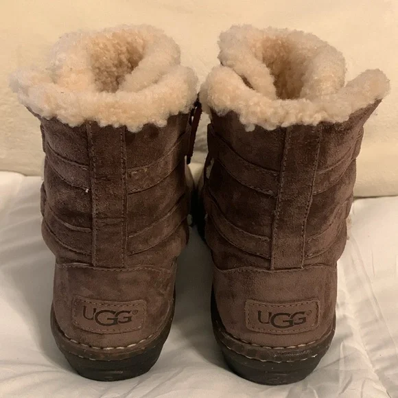 UGG Suede Boots, Leather Laces, Shearling Lined, Moccasin Style, Excellent Shape - Picture 5 of 11